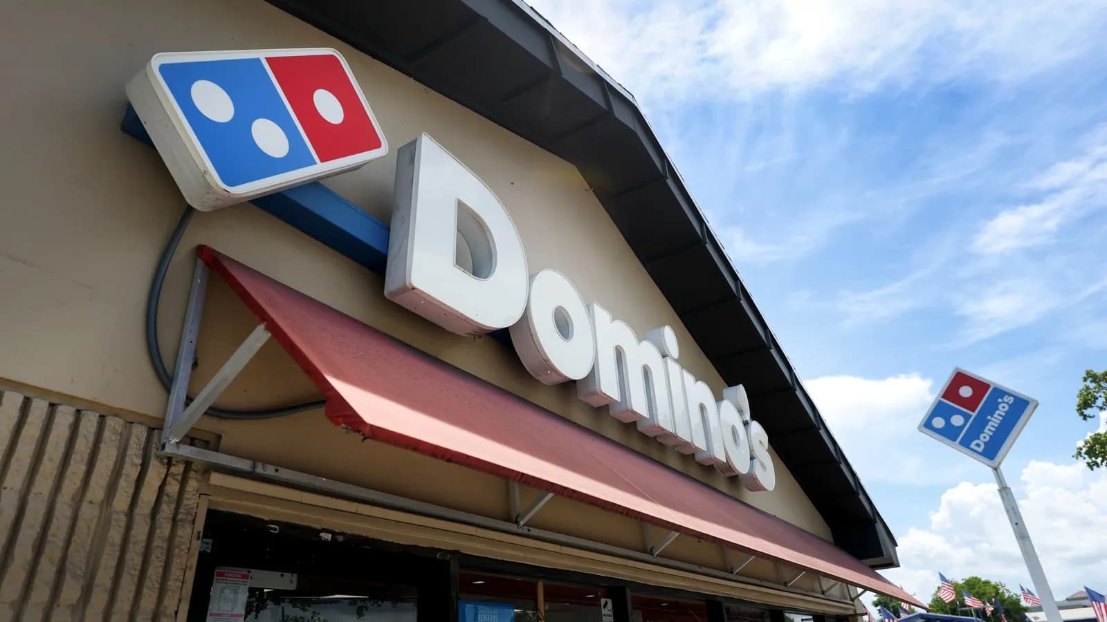 Domino's фокусирует внимание на увеличении суммы заказа