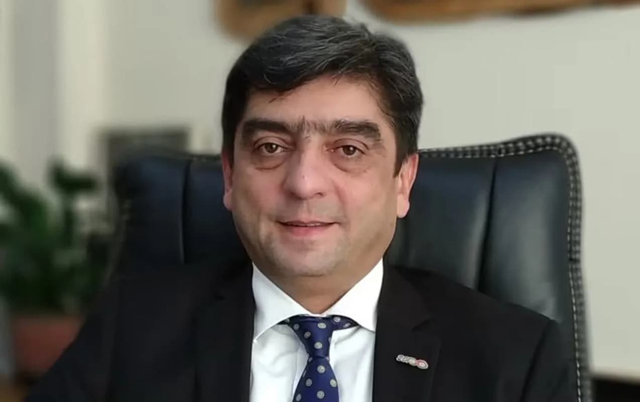 Bir qəzet elanından başlayan uğur hekayəsi...Ruslan Quliyevin əziz xatirəsinə