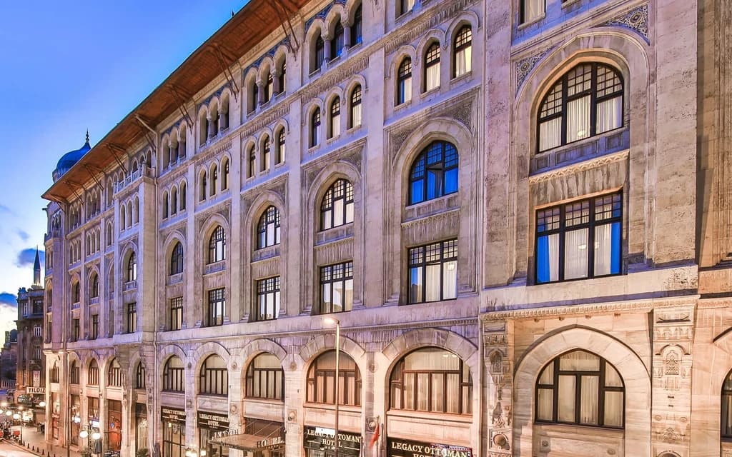 Sultanəhməddəki tarixi binada fəaliyyət göstərən Legacy Ottoman Hotel lüks seqmentə keçir